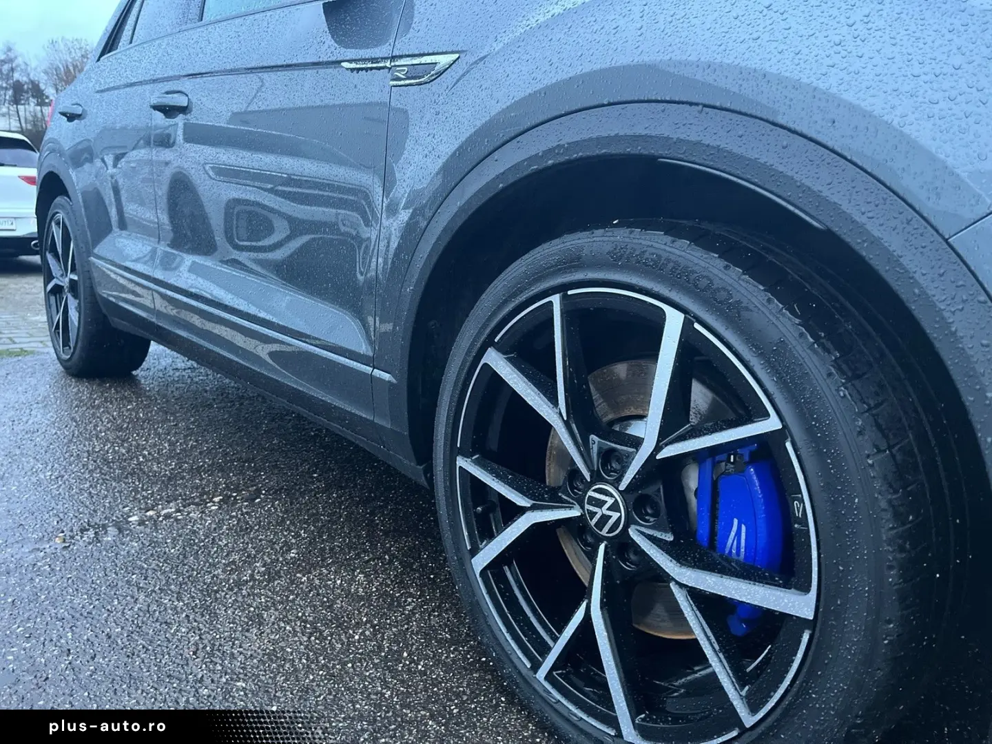 VW T-Roc  R  VOLL Akrapovic Leder Pano AHK NP69K