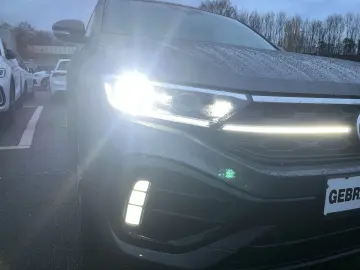 VW T-Roc  R  VOLL Akrapovic Leder Pano AHK NP69K
