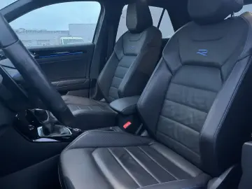 VW T-Roc  R  VOLL Akrapovic Leder Pano AHK NP69K