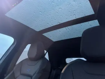 VW T-Roc  R  VOLL Akrapovic Leder Pano AHK NP69K