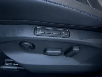 VW T-Roc  R  VOLL Akrapovic Leder Pano AHK NP69K