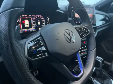 VW T-Roc  R  VOLL Akrapovic Leder Pano AHK NP69K