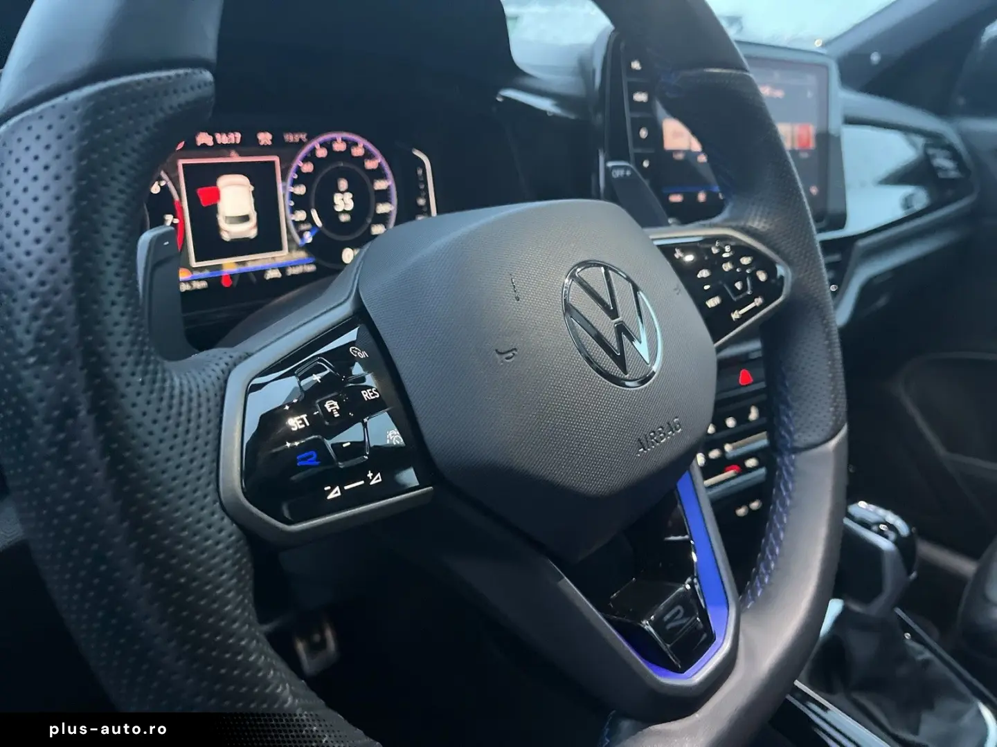 VW T-Roc  R  VOLL Akrapovic Leder Pano AHK NP69K