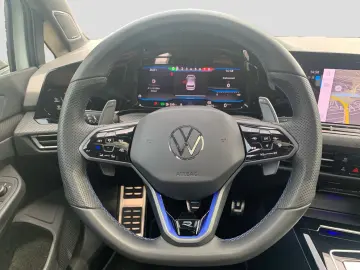 VW Golf VIII 2.0TSI R Performance DCC Leder Pano Ca