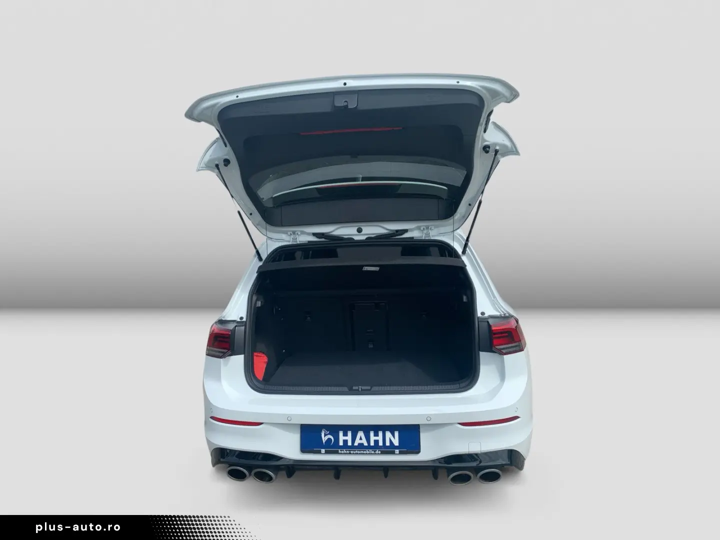 VW Golf VIII 2.0TSI R Performance DCC Leder Pano Ca