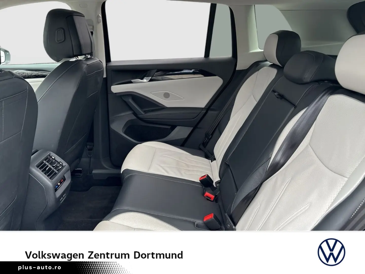 VW Tiguan 2.0 ELEGANCE 4X4 LEDER AHK 360CAM ACC NAV