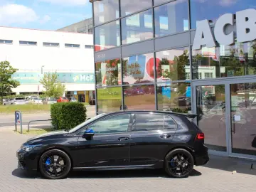 VW Golf VIII R 4-M 20 Years Performance Akrapovic