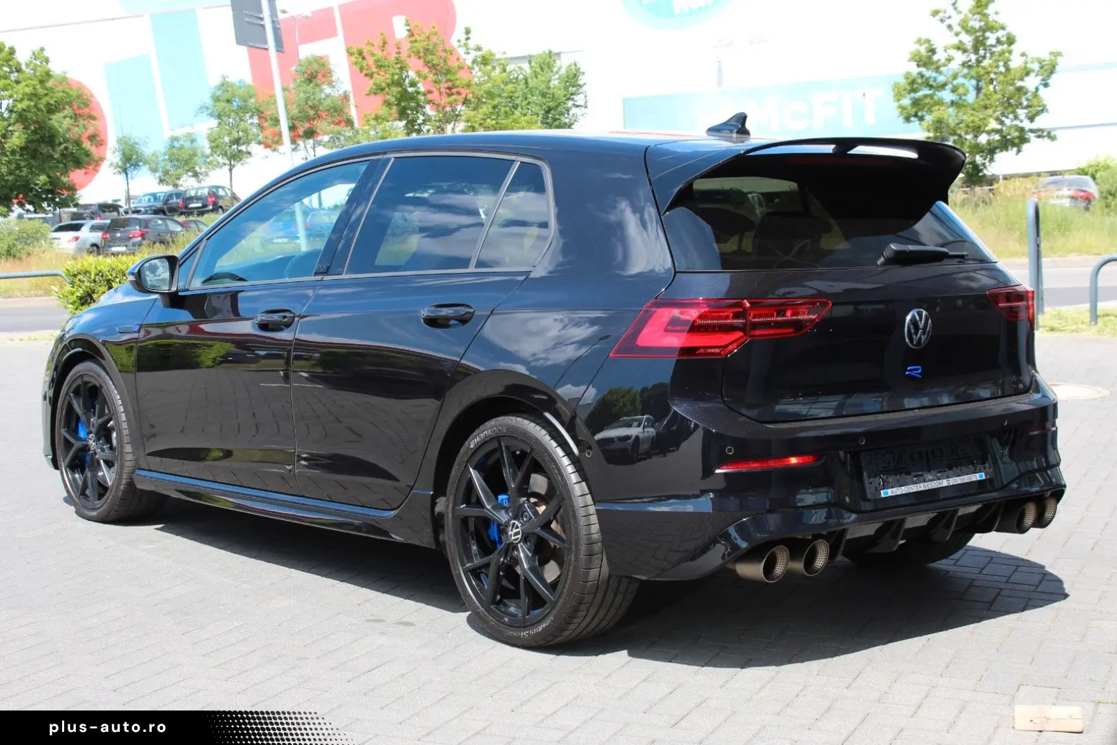VW Golf VIII R 4-M 20 Years Performance Akrapovic