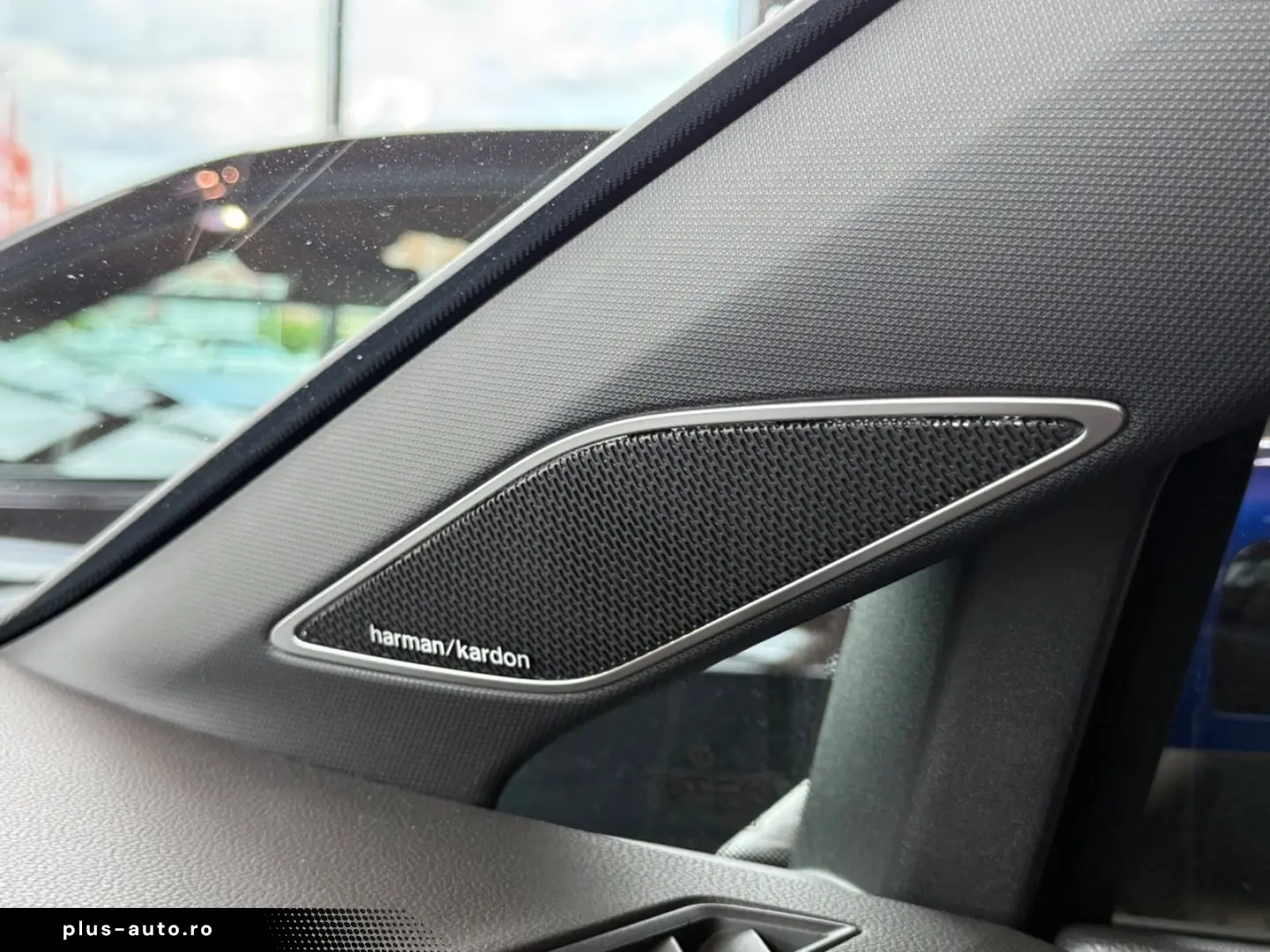 VW Golf VIII R 4-M 20 Years Performance Akrapovic