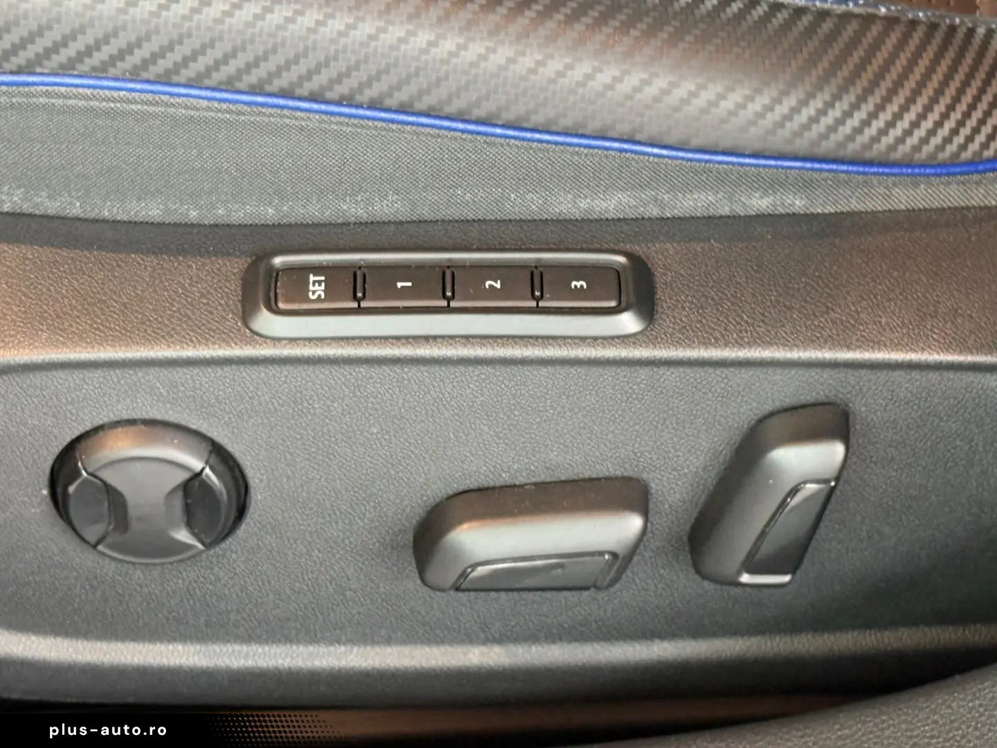 VW Golf VIII R 4-M 20 Years Performance Akrapovic
