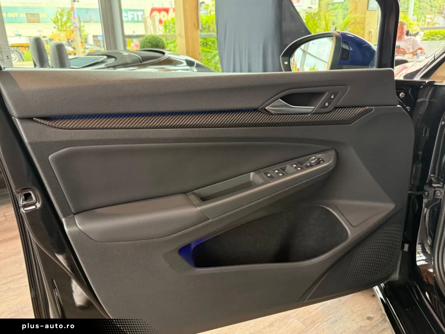 VW Golf VIII R 4-M 20 Years Performance Akrapovic