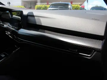 VW Golf VIII R 4-M 20 Years Performance Akrapovic