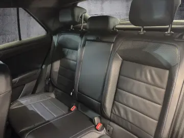 VW T-Roc R 2.0 TSI DSG 4M AHK Matrix Pano DCC RFK A