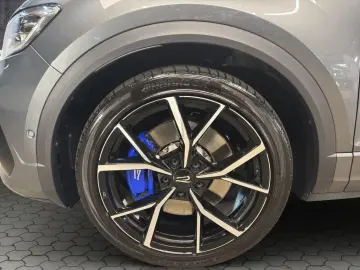 VW T-Roc R 2.0 TSI DSG 4M AHK Matrix Pano DCC RFK A