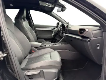 CUPRA Formentor 2.5 TSI DSG 4Drive VZ5 DCC PANO AKEBON