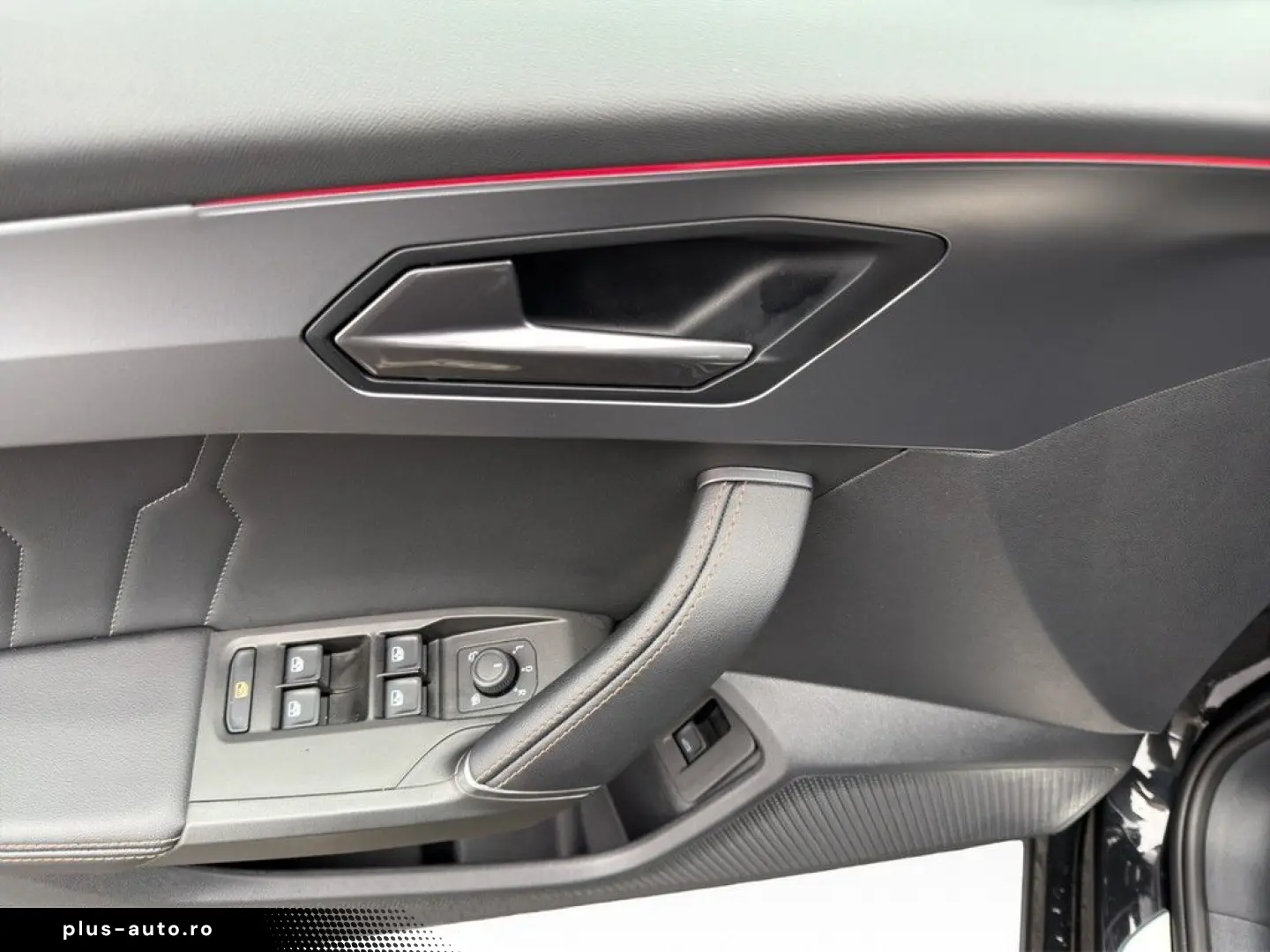 CUPRA Formentor 2.5 TSI DSG 4Drive VZ5 DCC PANO AKEBON