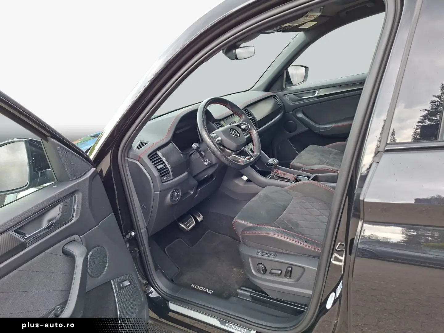SKODA Kodiaq RS 2.0 TSI 4x4 DSG NAVI STANDHZ AHK SD