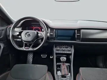 SKODA Kodiaq RS 2.0 TSI 4x4 DSG NAVI STANDHZ AHK SD