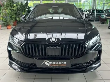 SKODA Superb Sportline 2.0 TSI DSG 4x4 Navi Canton AHK