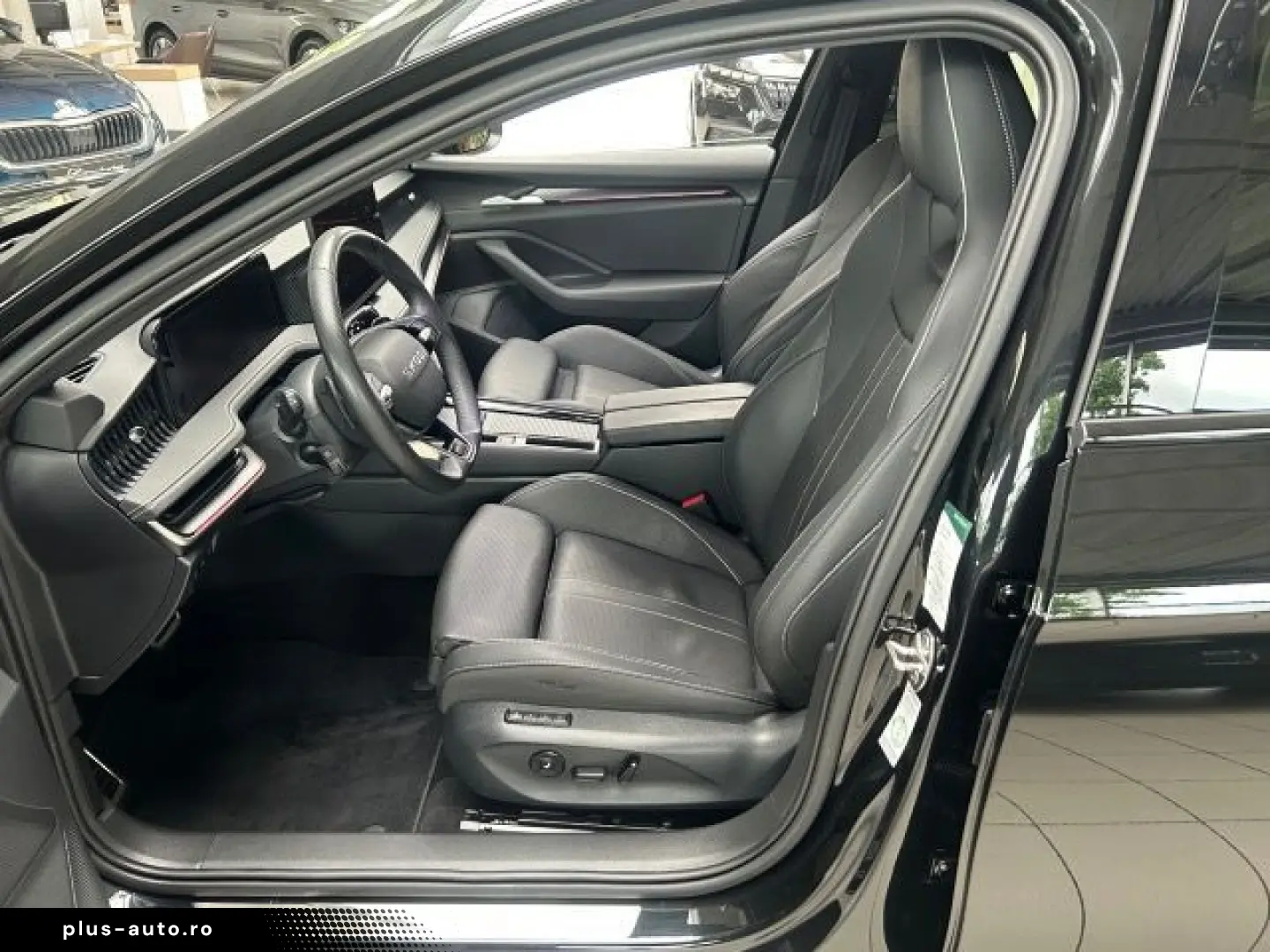 SKODA Superb Sportline 2.0 TSI DSG 4x4 Navi Canton AHK