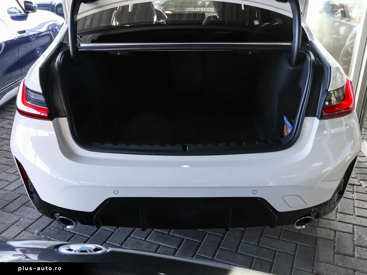 BMW 330i xDrive Lim Aut. M Sportpaket