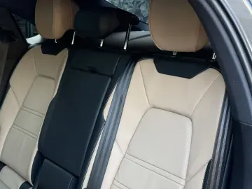 PORSCHE Cayenne E-Hybrid Coupe SPORTDESIGN-PAKET 22 ZOLL