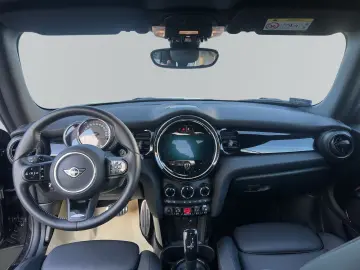 MINI John Cooper Works Cabrio  Classic Trim  CAM