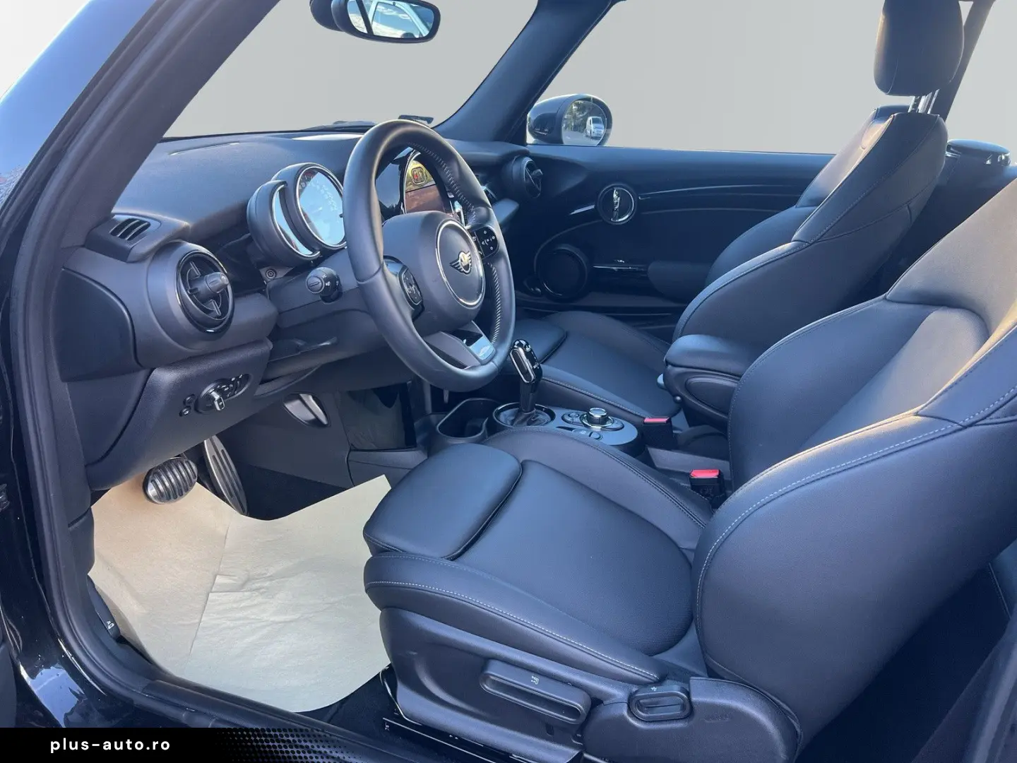 MINI John Cooper Works Cabrio  Classic Trim  CAM