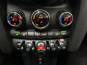 MINI John Cooper Works Cabrio 1.5 7-DCT Navi Kamera