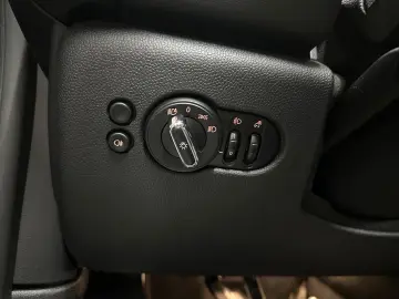 MINI John Cooper Works Cabrio 1.5 7-DCT Navi Kamera