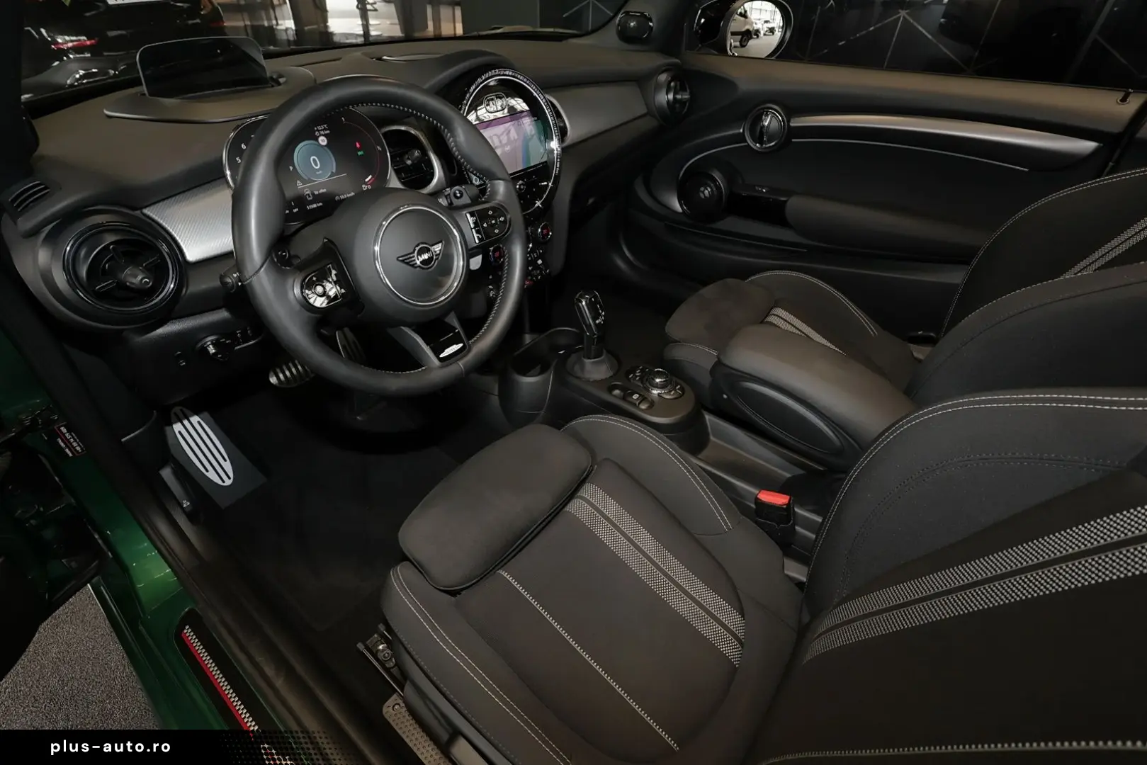 MINI John Cooper Works Cabrio Trim CARPLAY LED 18