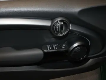 MINI John Cooper Works Cabrio Trim CARPLAY LED 18