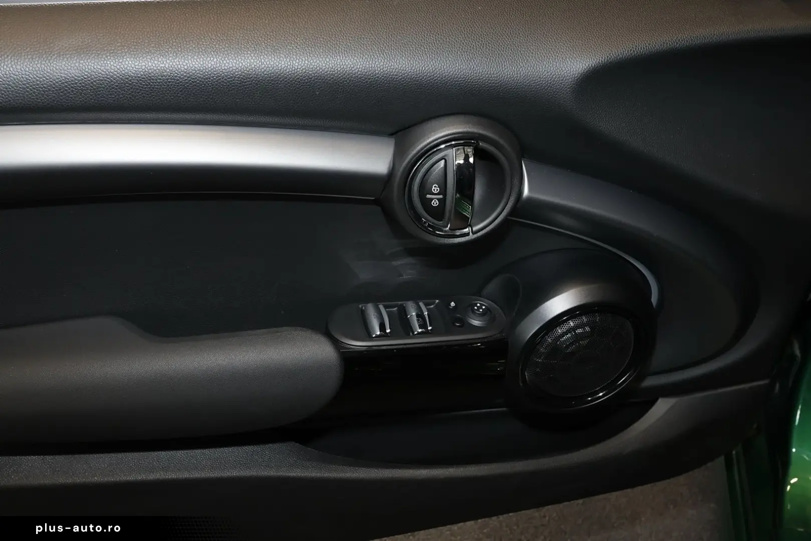 MINI John Cooper Works Cabrio Trim CARPLAY LED 18