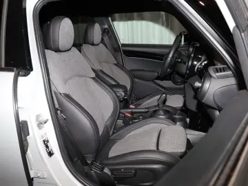MINI Cooper S 5-Türer 17  LED Navi PDC