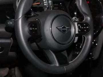 MINI Cooper S 5-Türer 17  LED Navi PDC