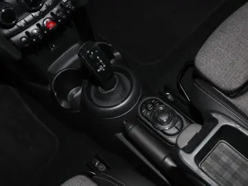 MINI Cooper S 5-Türer 17  LED Navi PDC