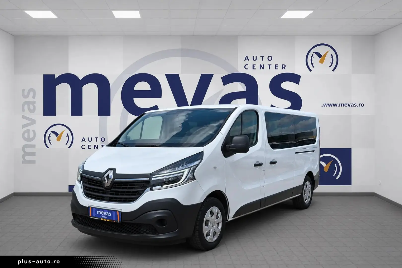 Renault Trafic   2.0 dCi 120CP   8 1 locuri   TVA Deductibil