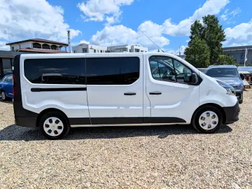 Renault Trafic   2.0 dCi 120CP   8 1 locuri   TVA Deductibil