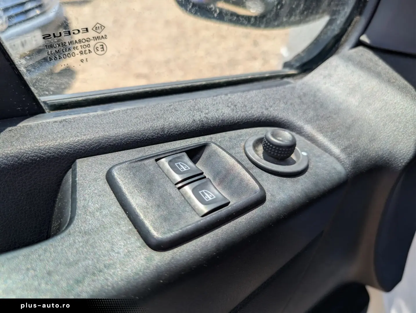 Renault Trafic   2.0 dCi 120CP   8 1 locuri   TVA Deductibil