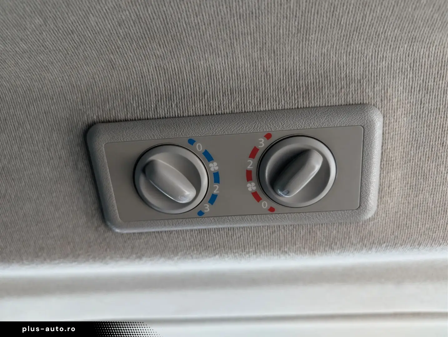 Renault Trafic   2.0 dCi 120CP   8 1 locuri   TVA Deductibil