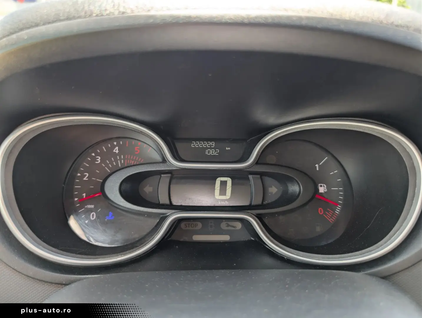 Renault Trafic   2.0 dCi 120CP   8 1 locuri   TVA Deductibil