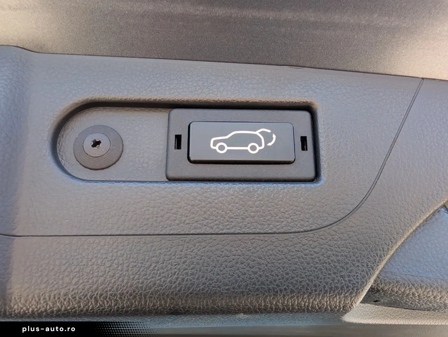 SsangYong Rexton   2.2D 202CP   4x4   2023   TVA Deductibil