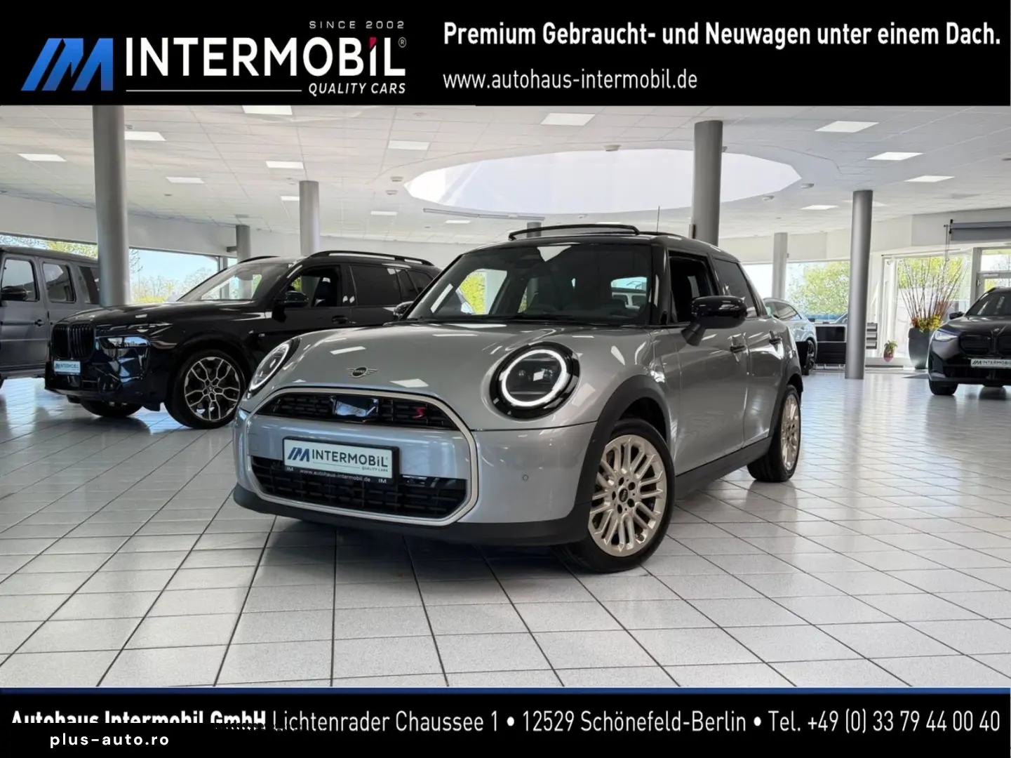 MINI Cooper S Favoured Trim PANO HUD KEYL ALARM DCC