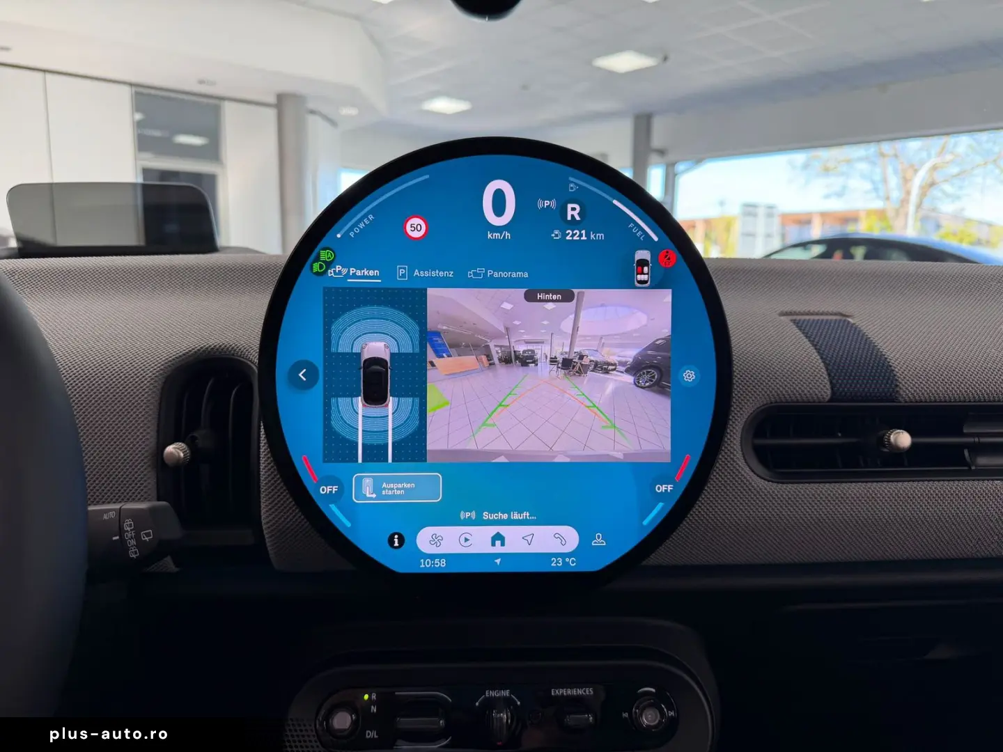 MINI Cooper S Favoured Trim PANO HUD KEYL ALARM DCC