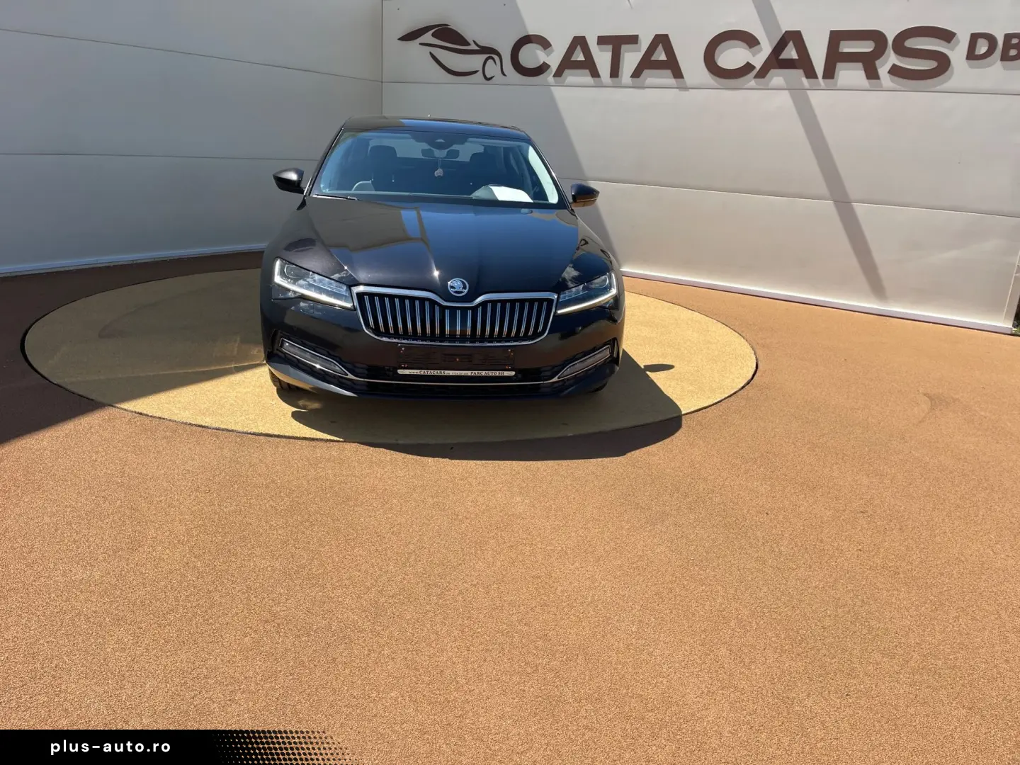 Skoda Superb 2.0TDI  150CP  LED  Distronic  Cockpit  Keyless