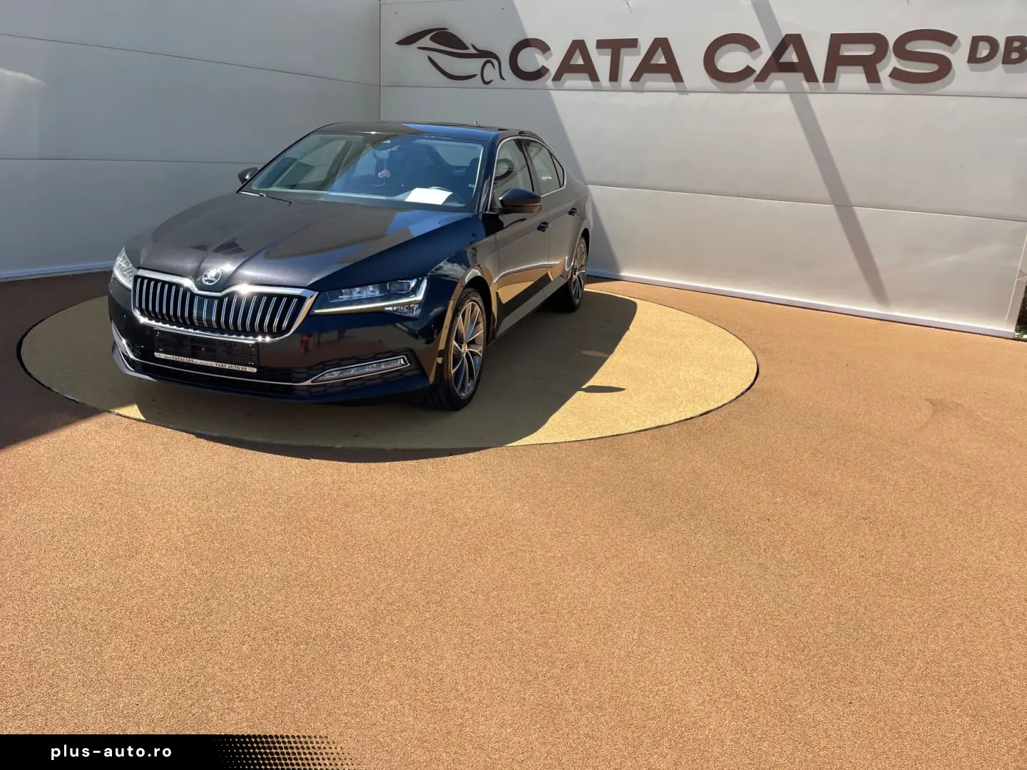 Skoda Superb 2.0TDI  150CP  LED  Distronic  Cockpit  Keyless