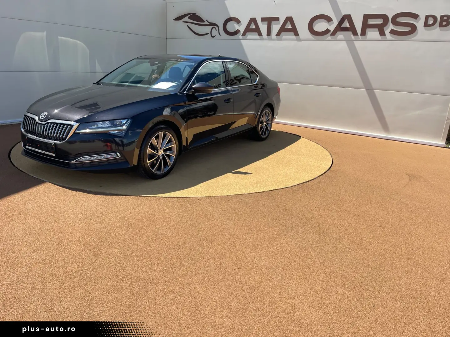 Skoda Superb 2.0TDI  150CP  LED  Distronic  Cockpit  Keyless