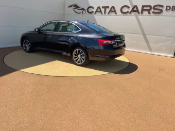 Skoda Superb 2.0TDI  150CP  LED  Distronic  Cockpit  Keyless