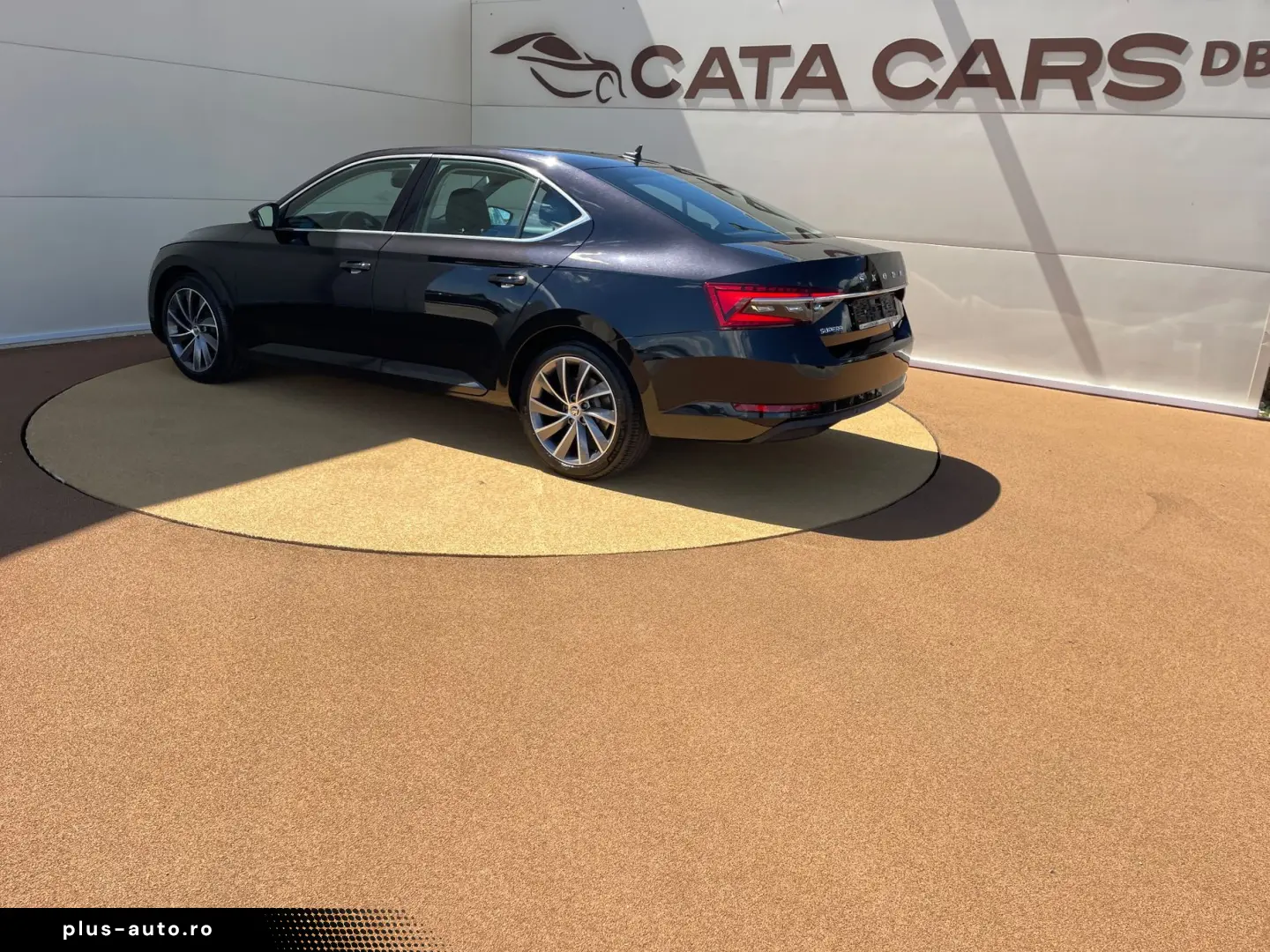 Skoda Superb 2.0TDI  150CP  LED  Distronic  Cockpit  Keyless