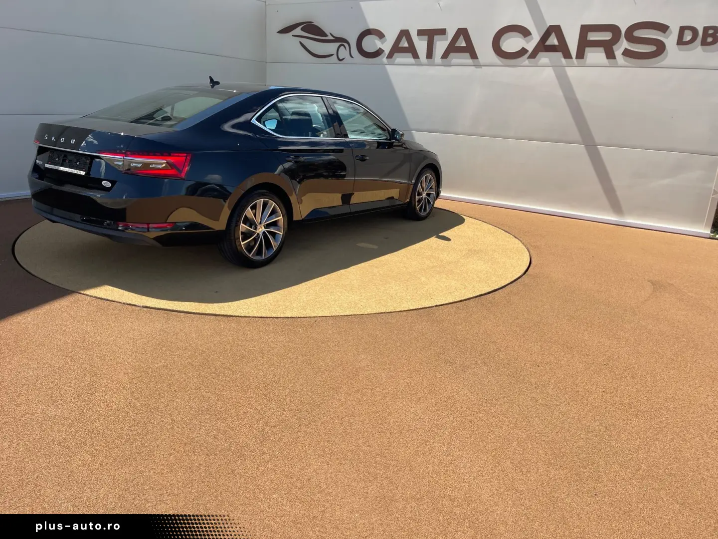 Skoda Superb 2.0TDI  150CP  LED  Distronic  Cockpit  Keyless